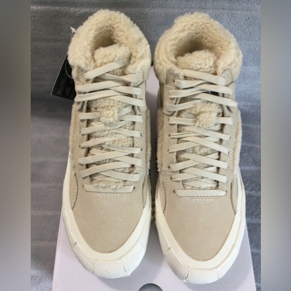 Brandblack Capo Faux Shearling Ankle Sneaker Size 6 - Picture 2 of 13